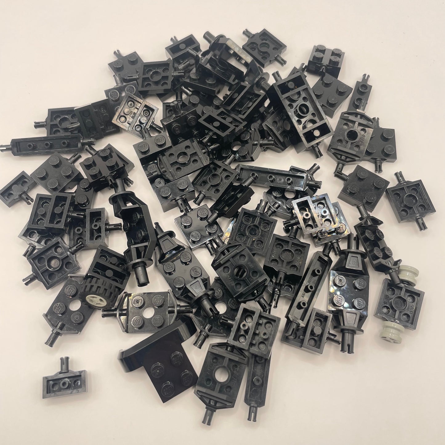 LEGO Axle Vehicle Pieces, Black, Approx. 70g