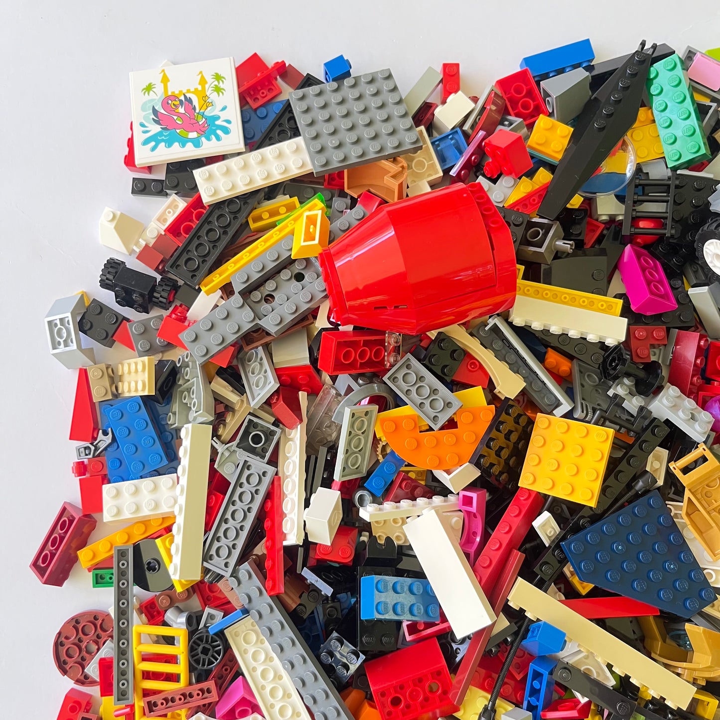 LEGO Deluxe Fun Pack, Mixed Bag, Approx. 1.5kg includes 6 Minifigures/Minidolls