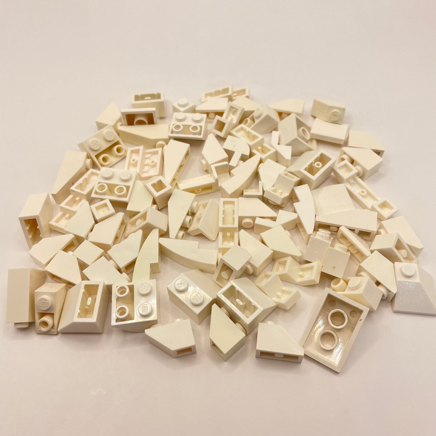 LEGO Mixed Slopes, White, Approx. 60g