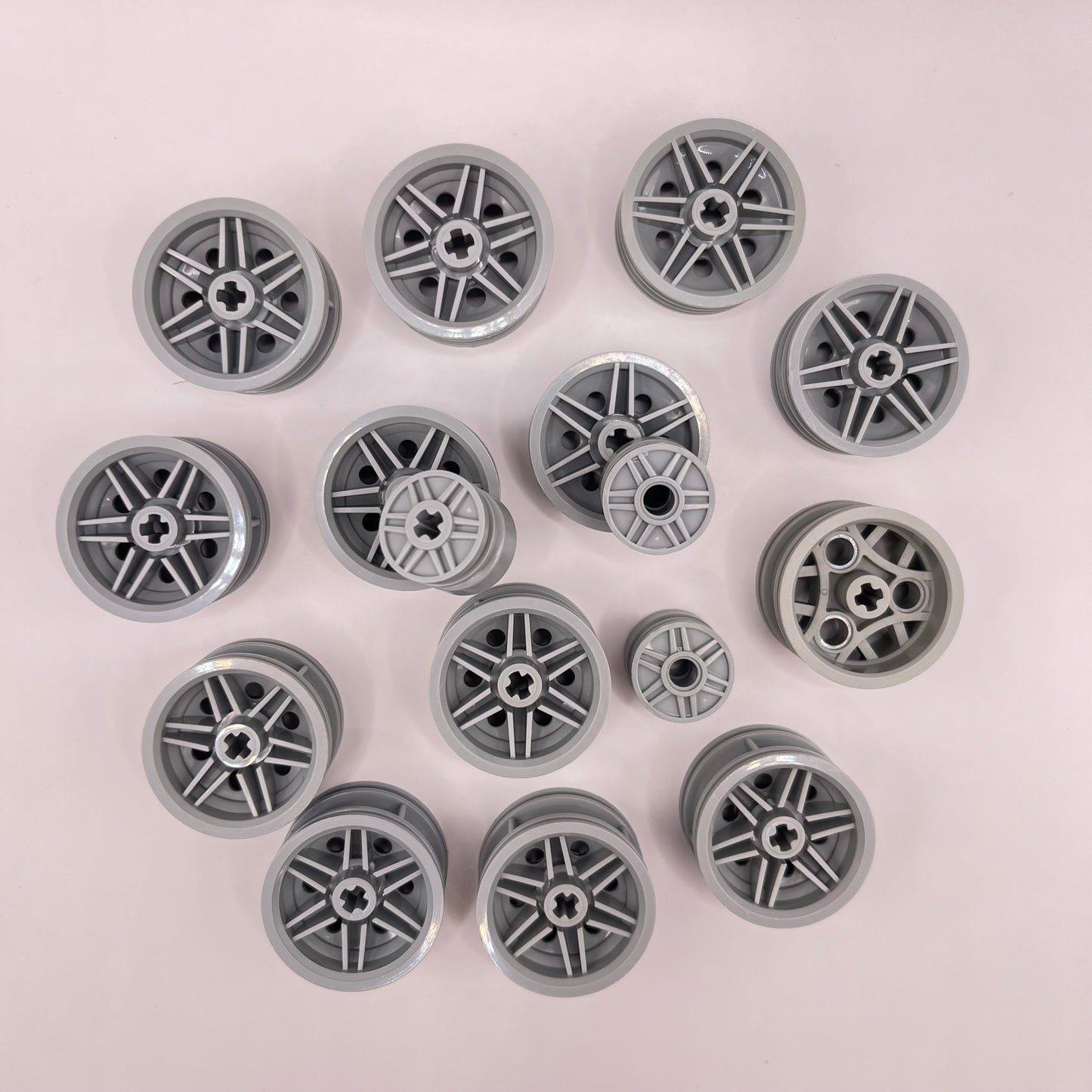 LEGO Wheel Hubs, Light Bluish Grey, Vehicle Pieces, Approx. 70g