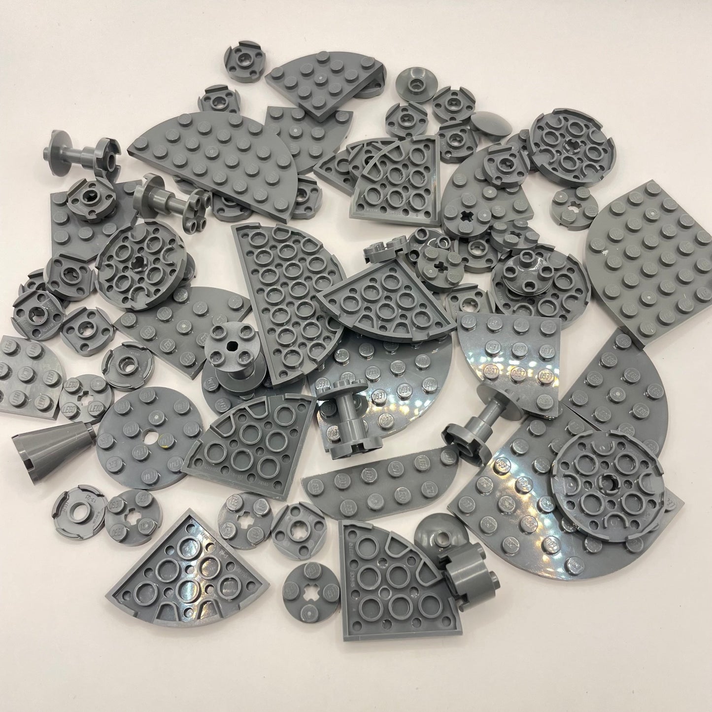 LEGO Plates Round, Dark Bluish Grey, Approx. 75g