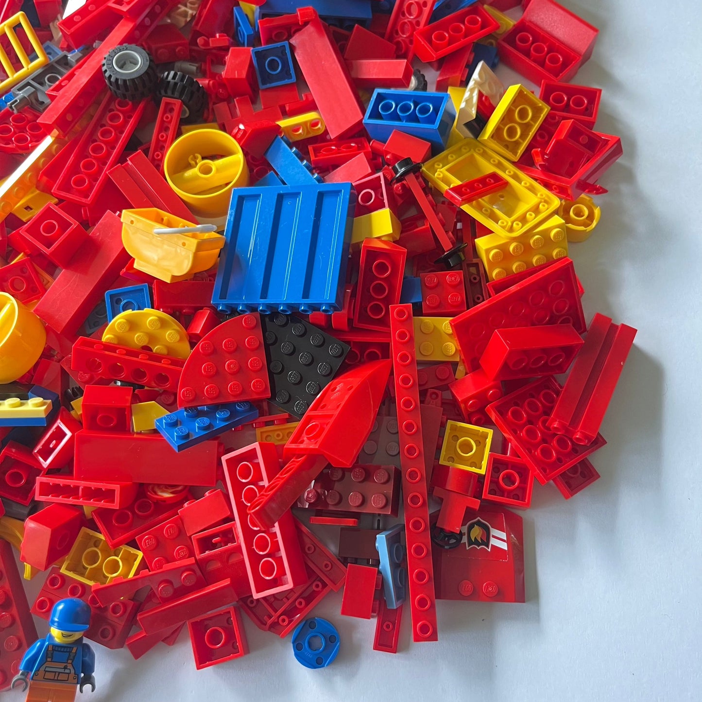 LEGO Fun Pack, Mixed Bag, Approx. 750g includes 6 Minifigures/Minidolls