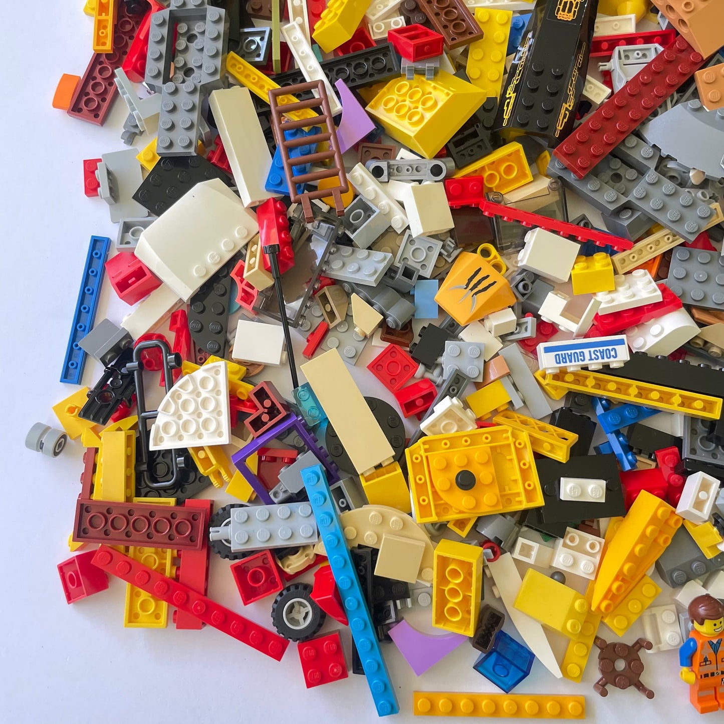 LEGO Fun Pack, Mixed Bag, Approx. 750g includes 6 Minifigures/Minidolls