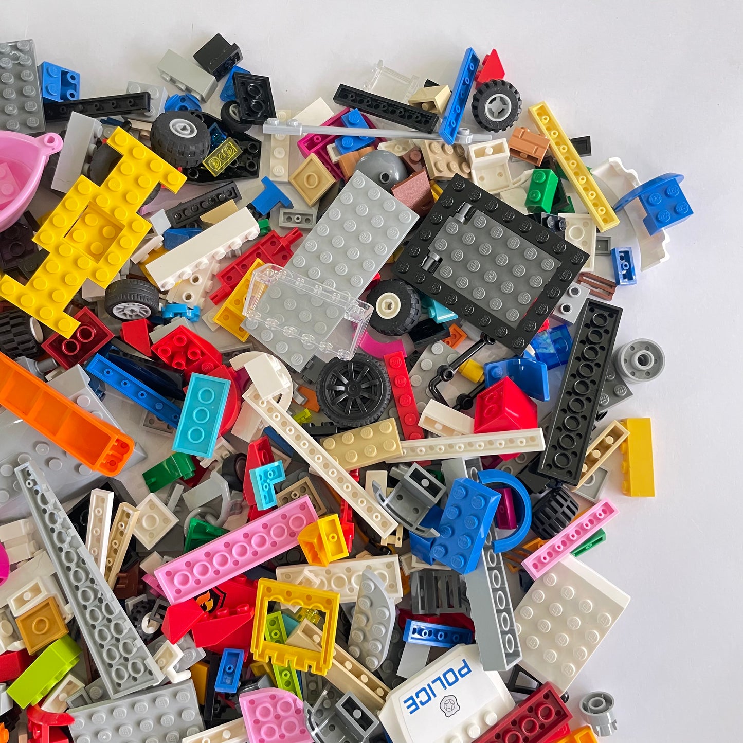LEGO Fun Pack, Mixed Bag, Approx. 750g includes 6 Minifigures/Minidolls