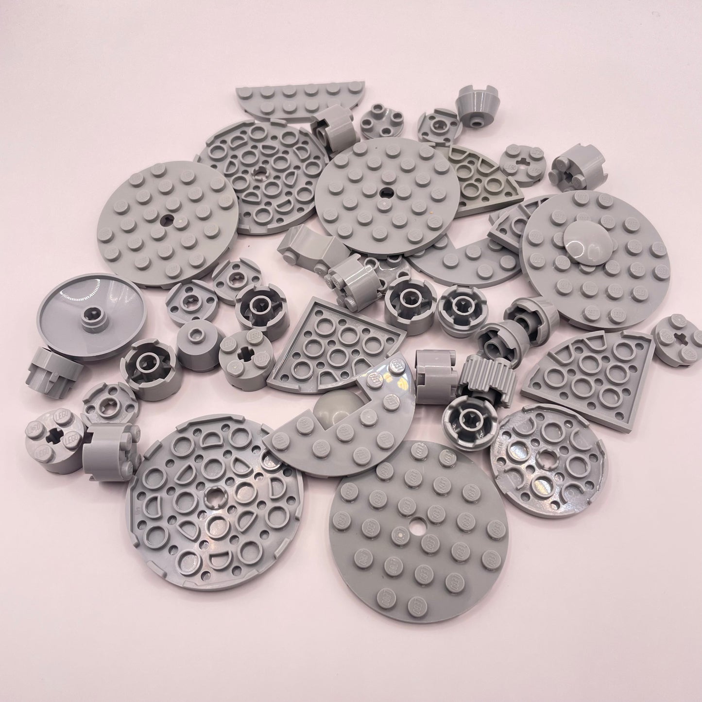 LEGO Round Mixed Pieces, Light Bluish Grey, Approx. 60g
