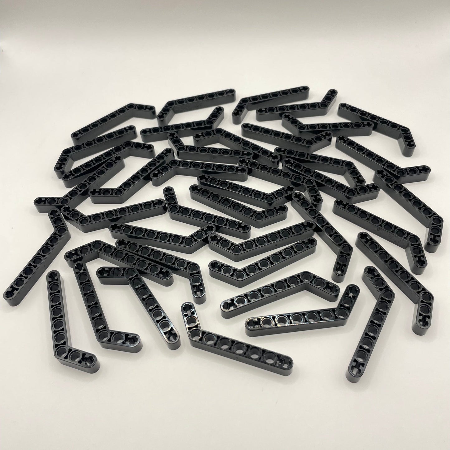LEGO Black Technic Liftarm, Modified Bent Thick 1 x 9 (7 - 3) 20 Pieces (32271)