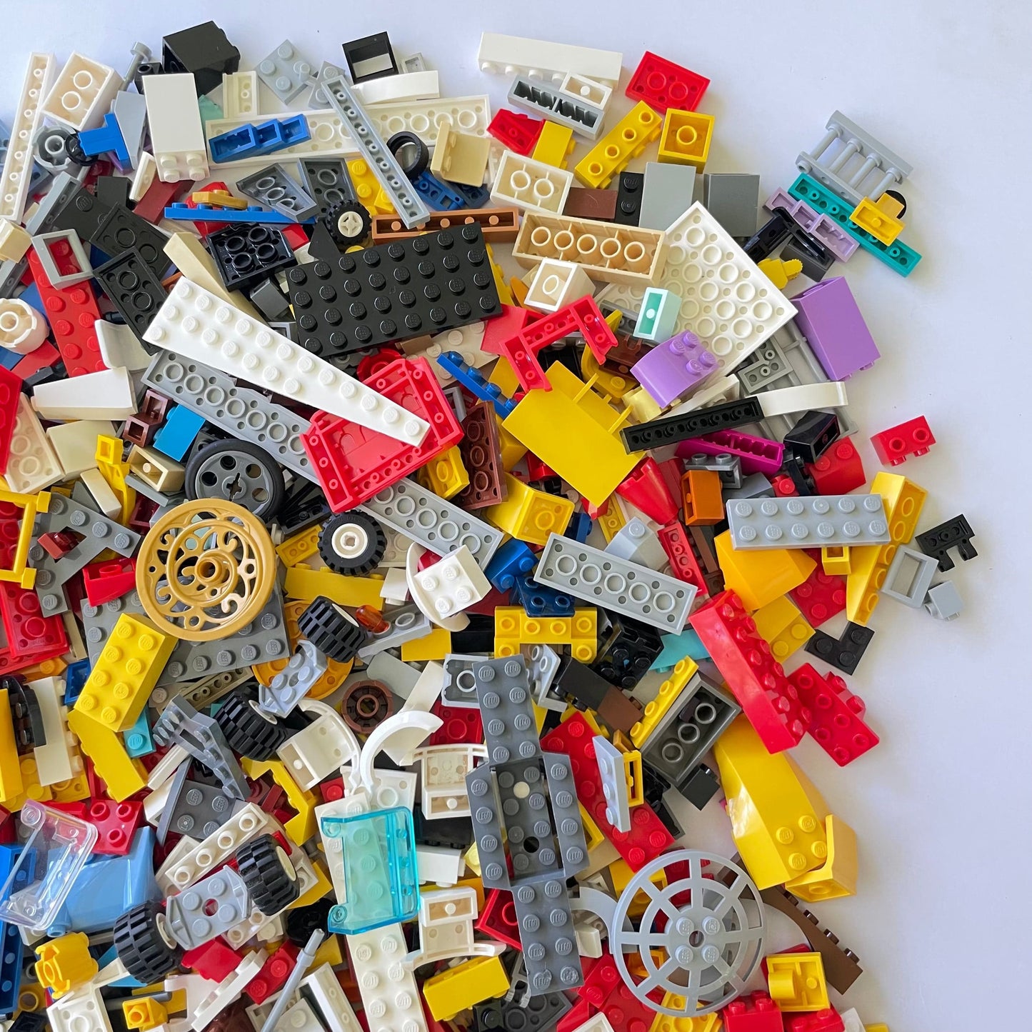 LEGO Fun Pack, Mixed Bag, Approx. 750g includes 6 Minifigures/Minidolls