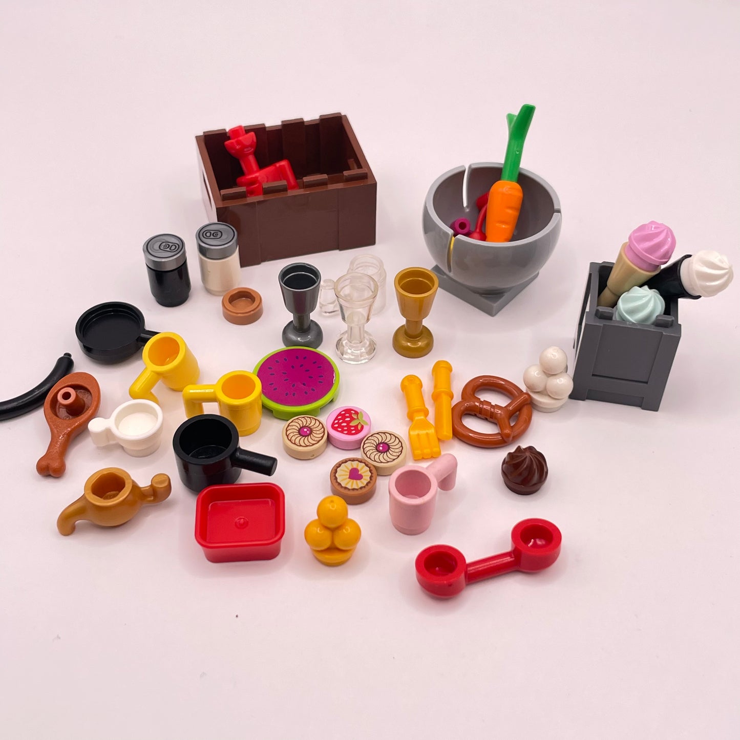 LEGO Food / Kitchen Bundle, Mixed Pieces (40 Pieces)