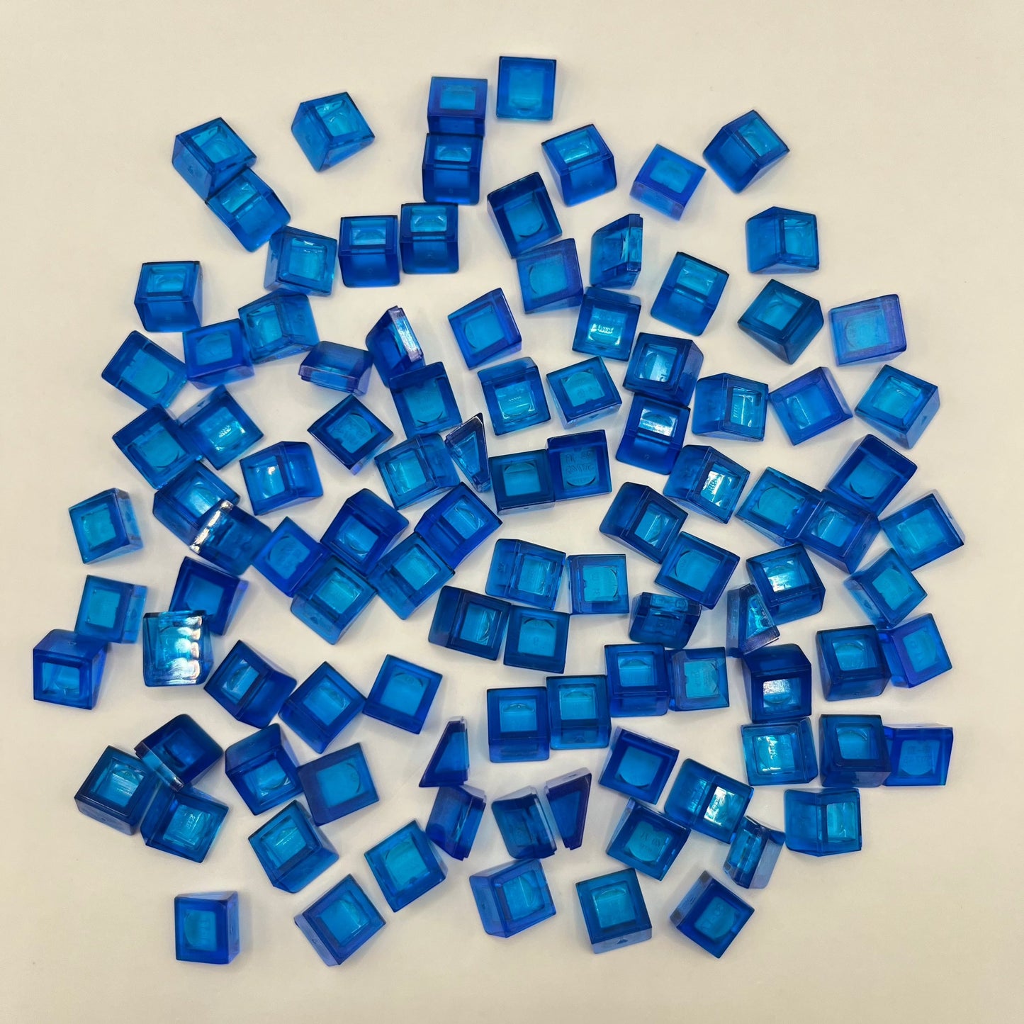 LEGO 1x1x2/3 Transparent Blue, Cheese Slope (100 Pieces)