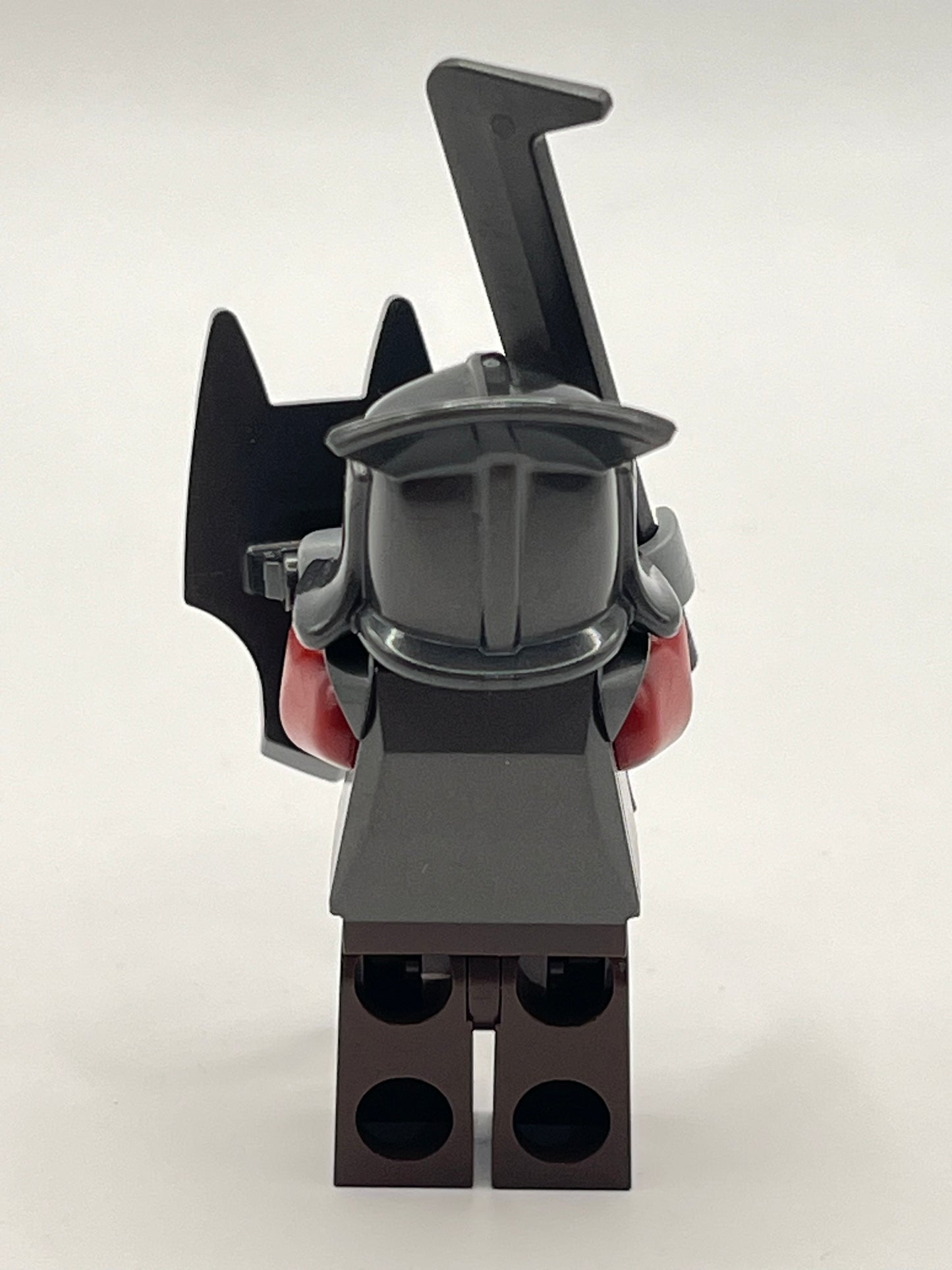 LEGO Uruk-Hai with Helmet, Armor, Shield and Weapon, Lord of the Rings, Minifigure (lor008)