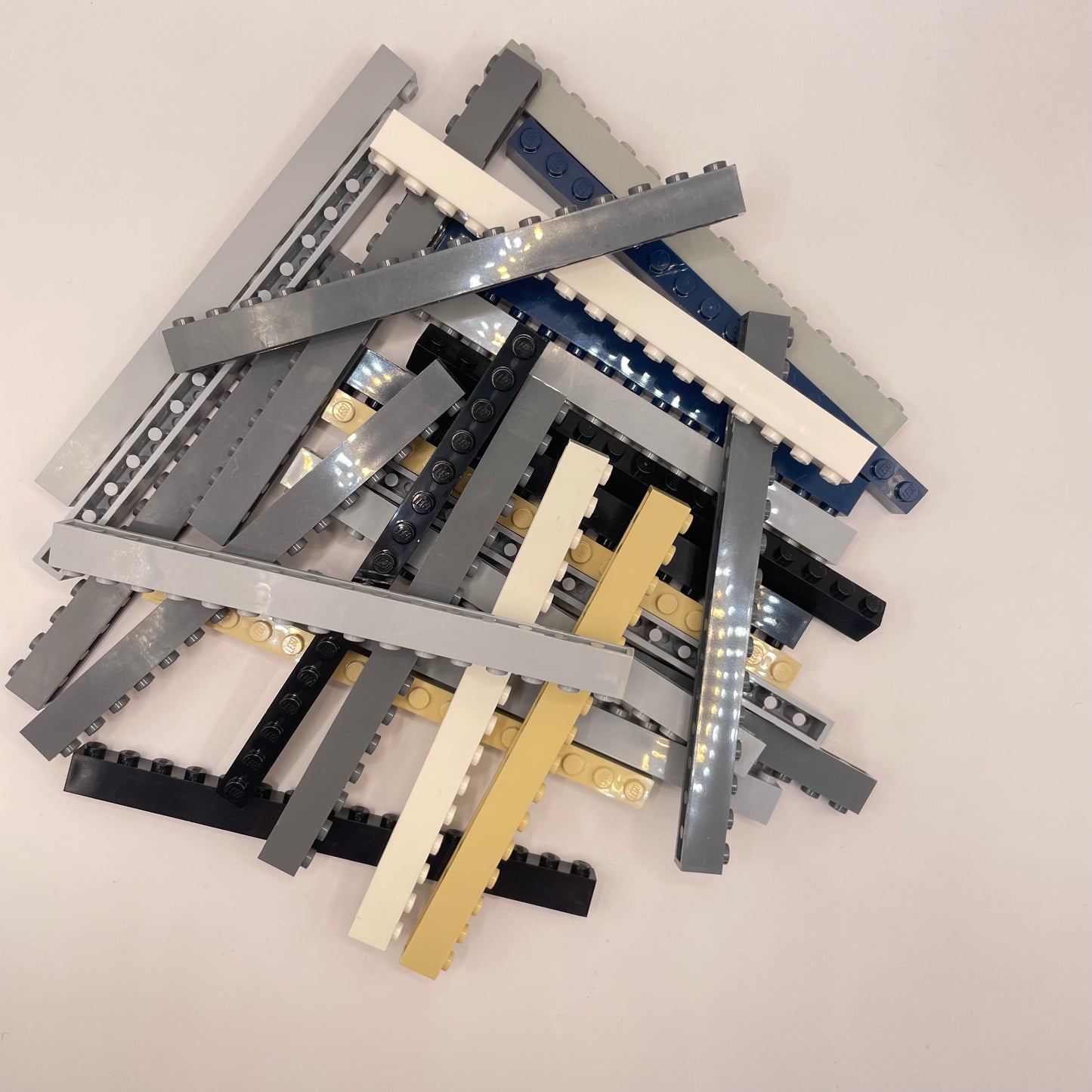 LEGO Technic Bricks, 1x16, Mixed Colours, 25 Pieces