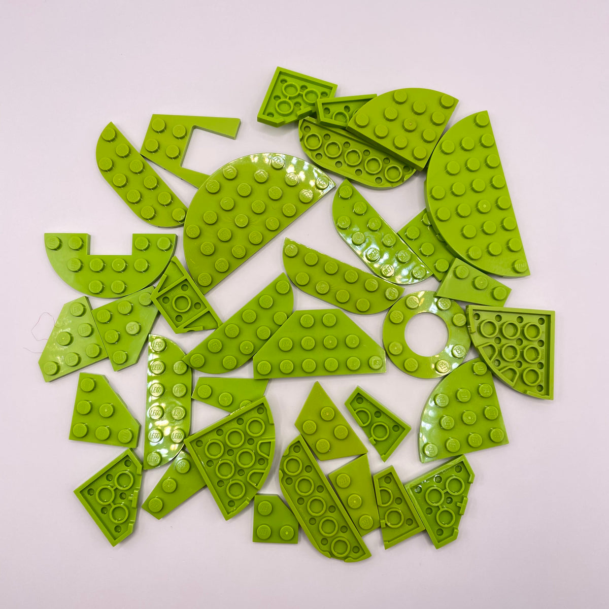 LEGO Lime, Round and Wing, Plates, Approx. 40g