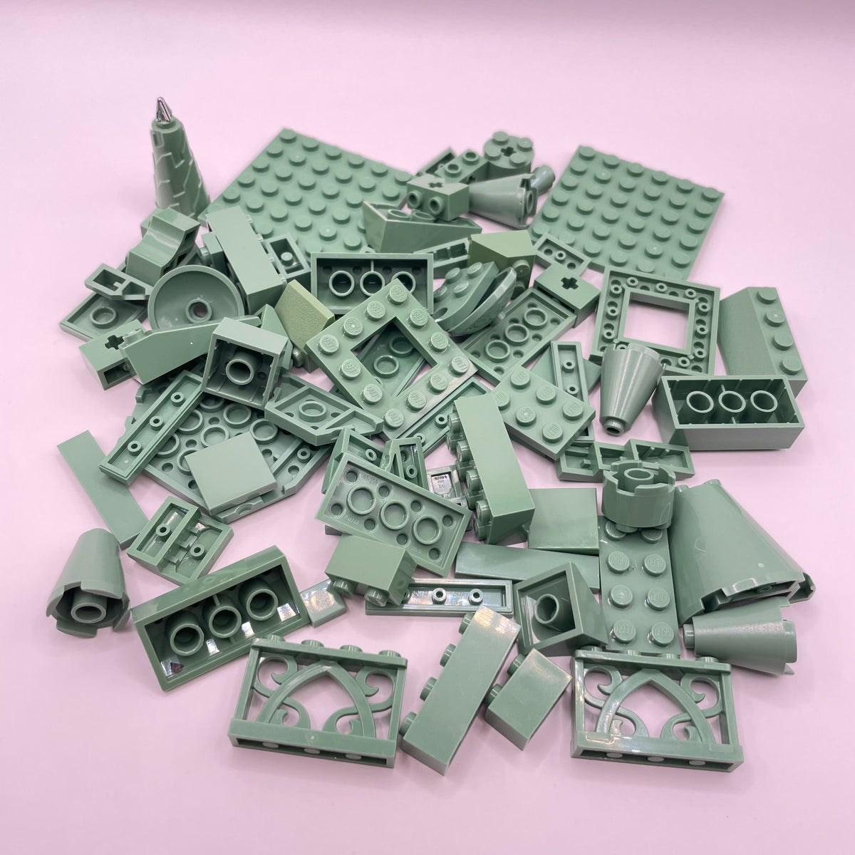 LEGO Sand Green, Mixed Pieces, Approx. 85g