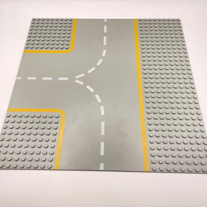 LEGO Baseplate Road, 9 Stud T Intersection, 32x32, Old Light Grey, 608p03 (1 Piece) Playwear