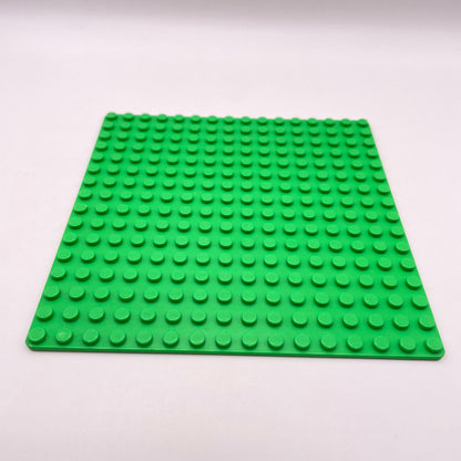 LEGO Baseplate, Bright Green, 16x16, 6098 (1 Piece)