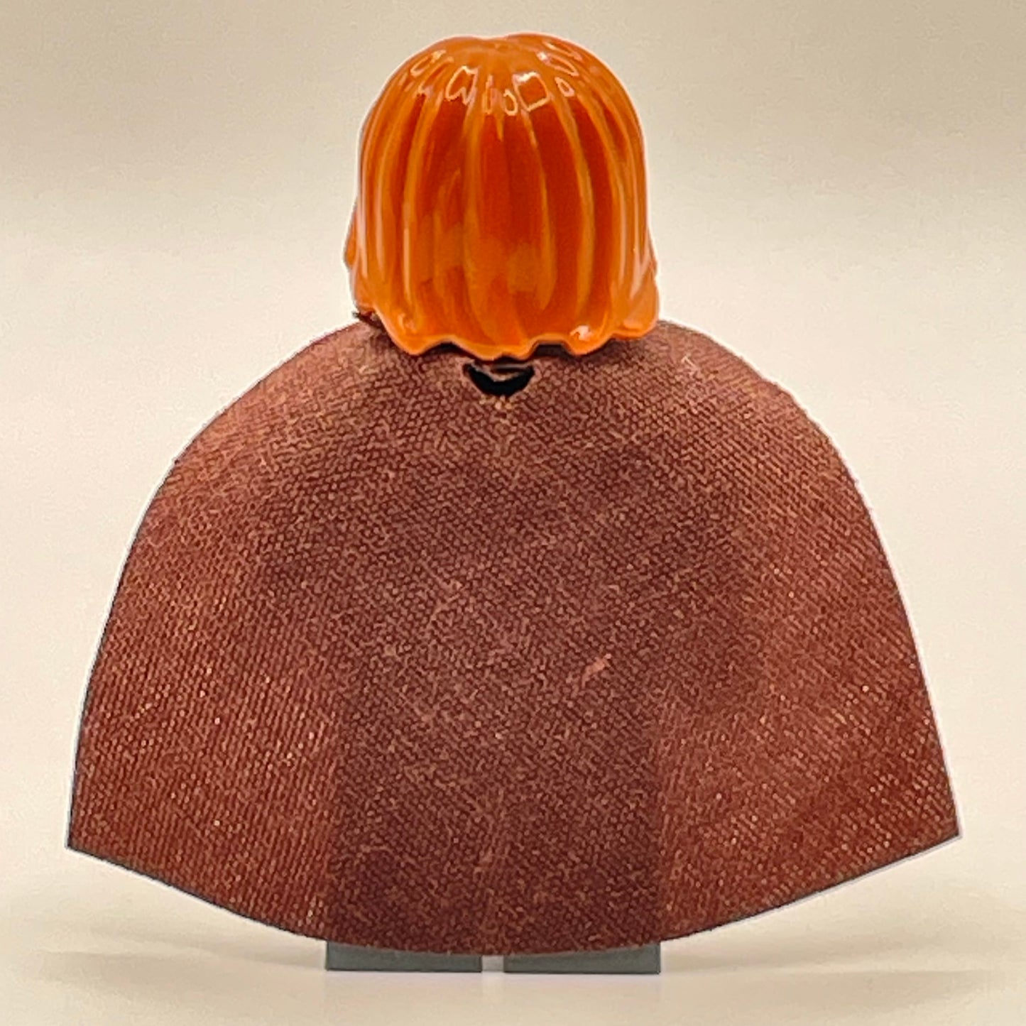 LEGO Boromir, Dark Bluish Grey Legs, Lord of the Rings, Minifigures (lor014) cape slightly faded