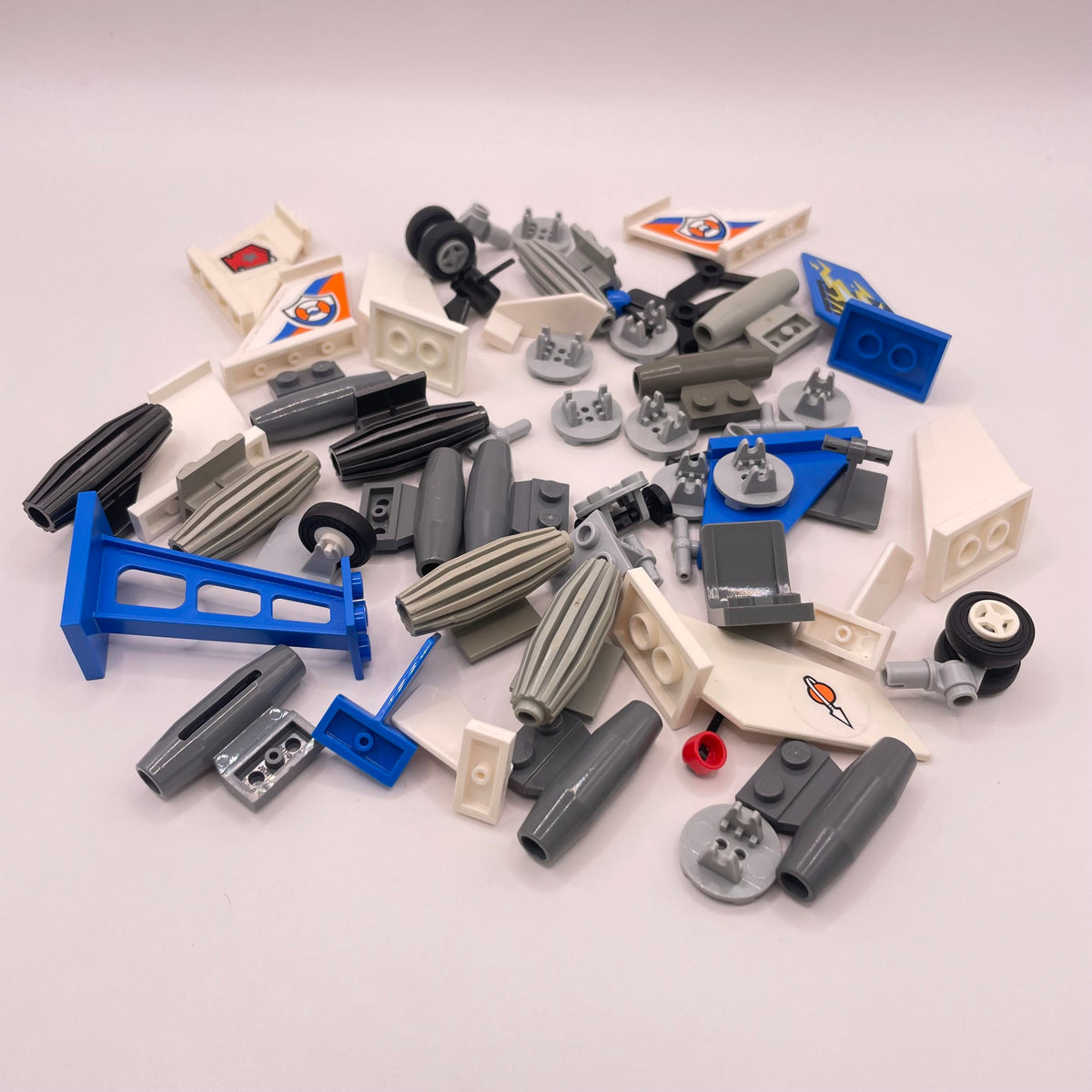 LEGO Plane Pieces, Mixed Colours, Approx. 70g