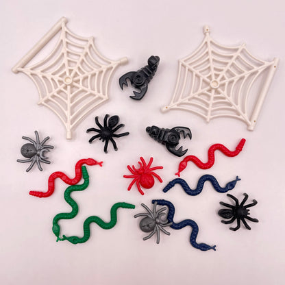 LEGO Creepy Crawlies with Spider Web, Mixed Colours, 16 Pieces