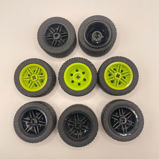 LEGO Medium Wheels, 8 Pieces