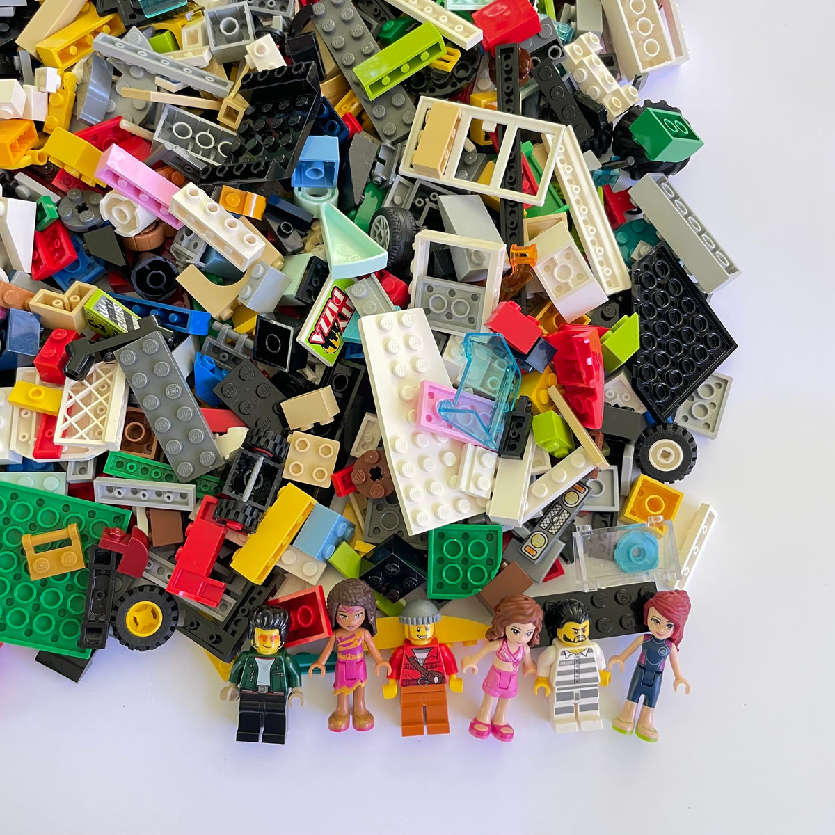 LEGO Deluxe Fun Pack, Mixed Bag, Approx. 1.5kg includes 6 Minifigures/Minidolls
