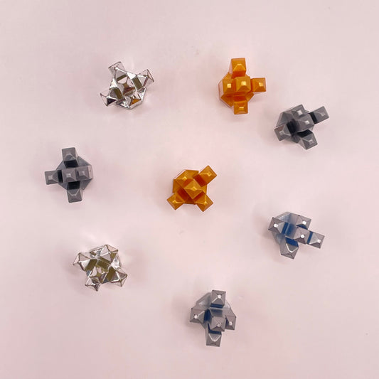 LEGO  5 Point Crystals, Gold And Sliver  8 Pieces