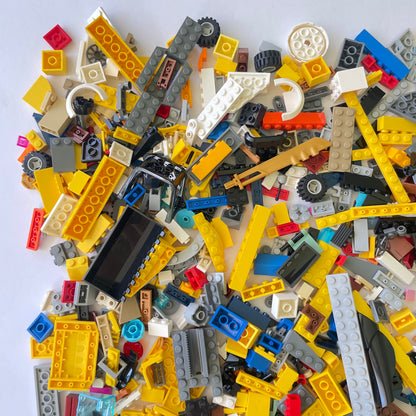 LEGO Fun Pack, Mixed Bag, Approx. 750g includes 6 Minifigures/Minidolls