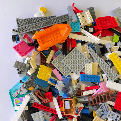 LEGO Fun Pack, Mixed Bag, Approx. 750g includes 6 Minifigures/Minidolls