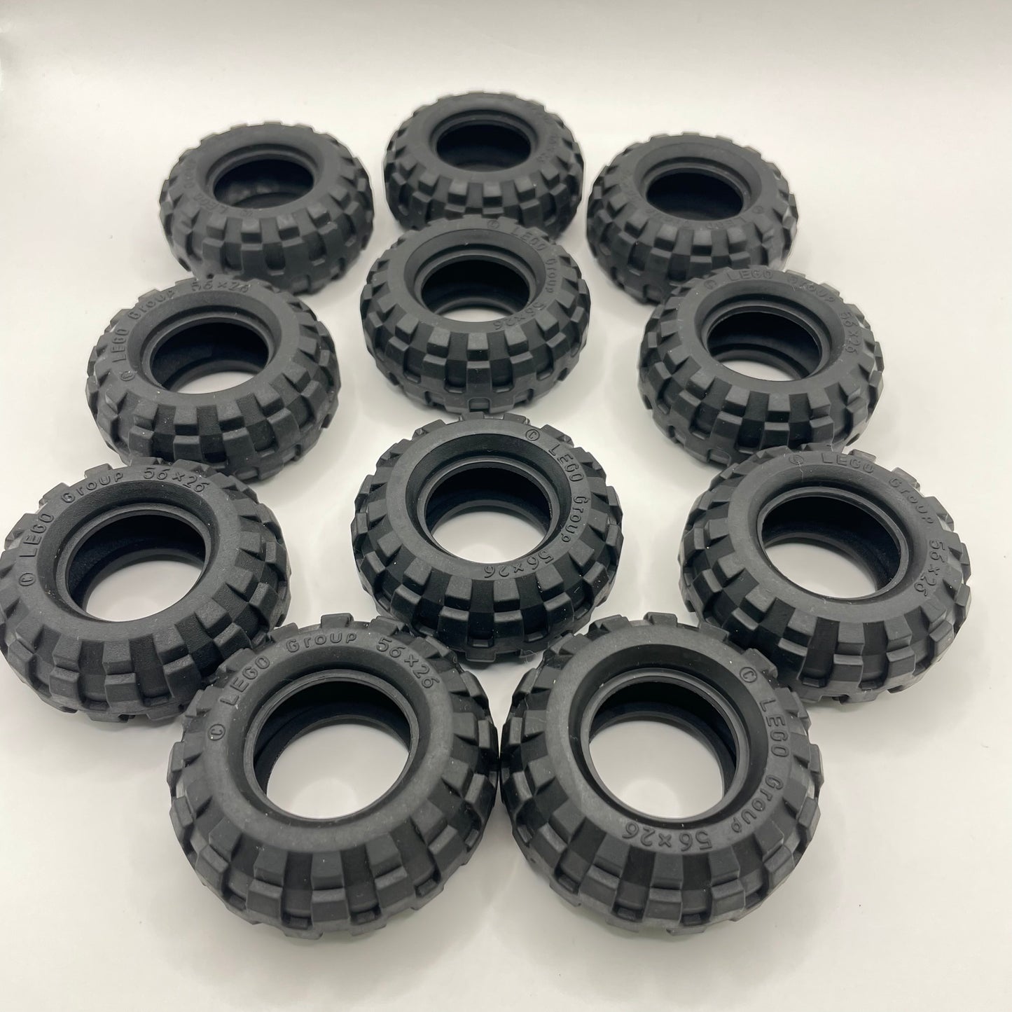 LEGO Medium Tyres, Black, 12 Pieces