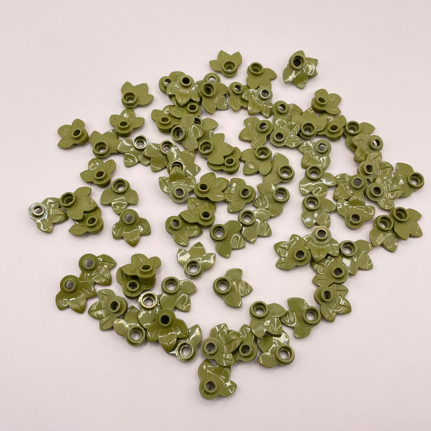 LEGO Olive Green Plant Plate, Round 1 x 1 with 3 Leaves, 80 Pieces (32607)