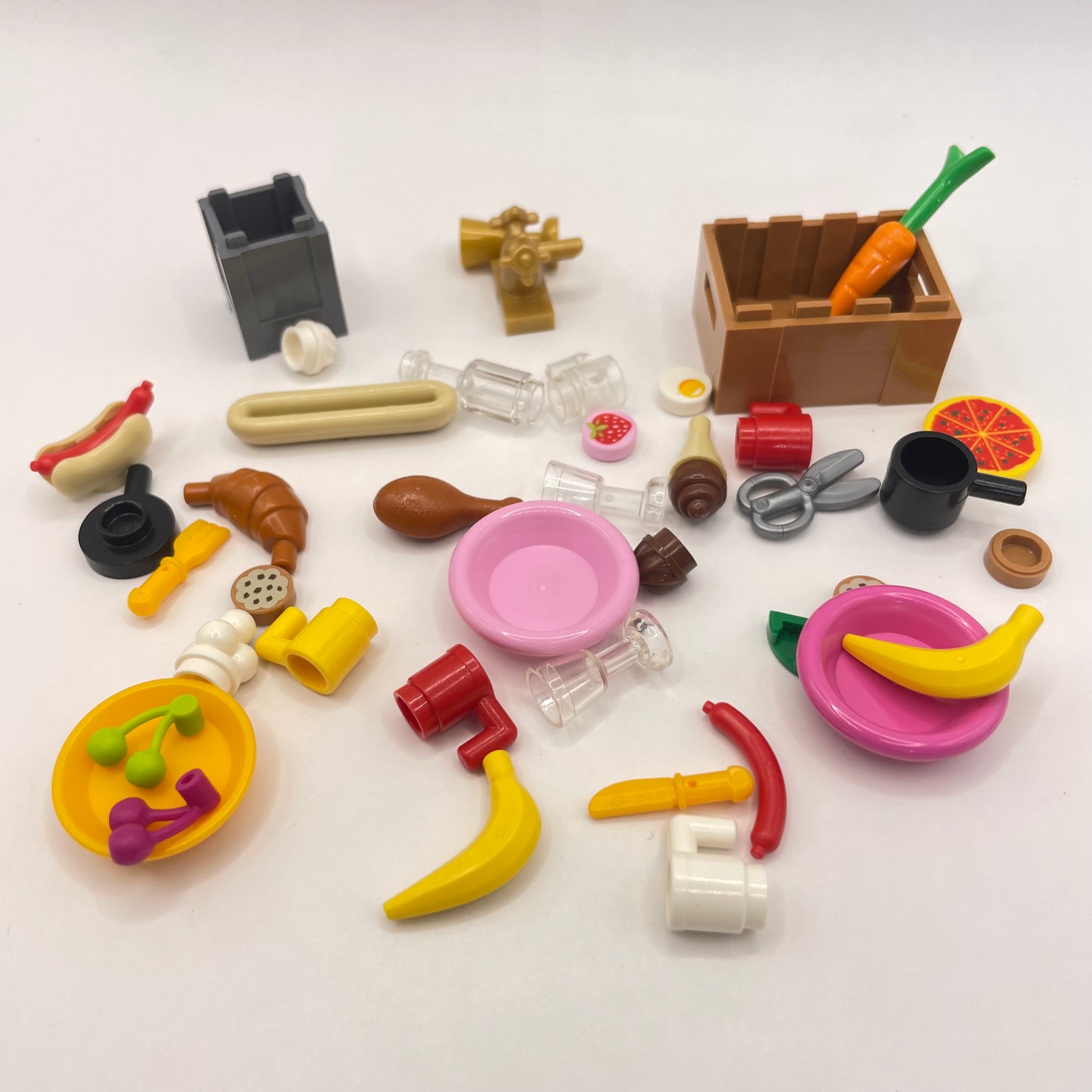 LEGO Food / Kitchen Bundle, Mixed Pieces (40 Pieces)