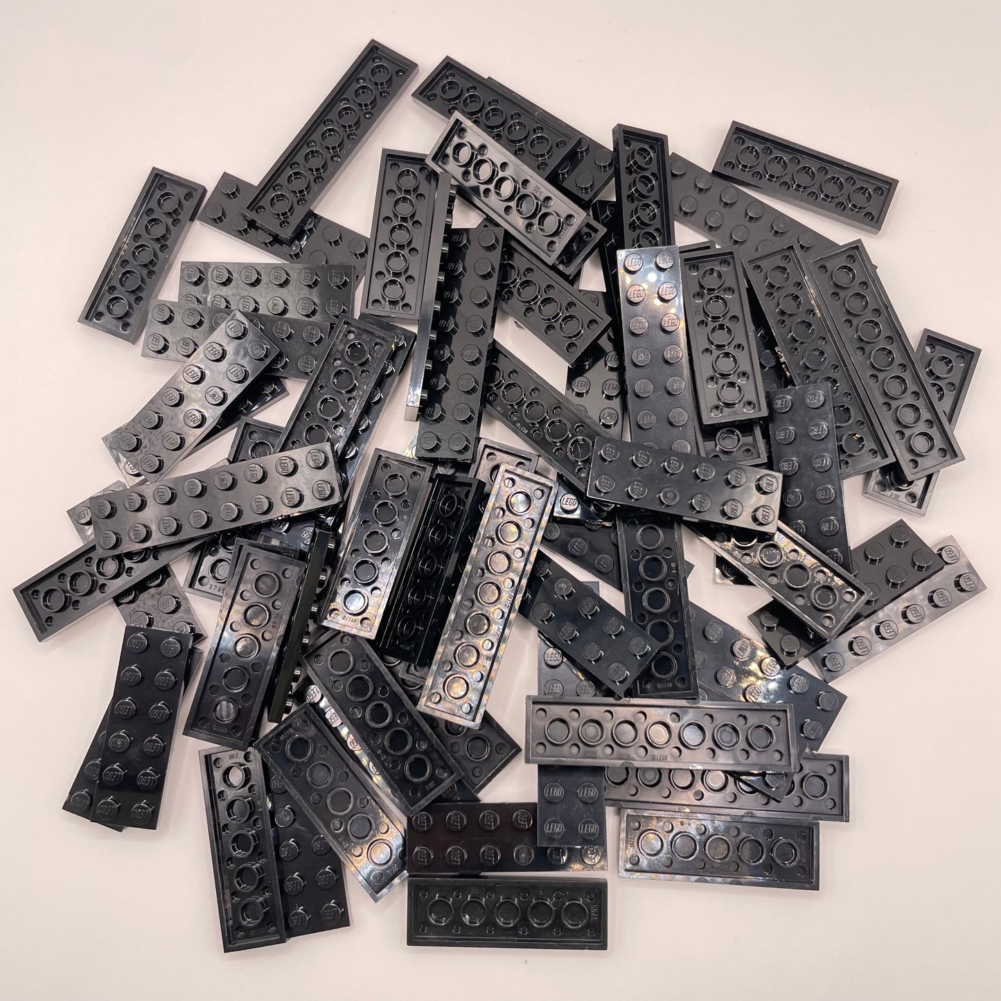 LEGO Medium, 2x Plates, Black, Approx. 125g