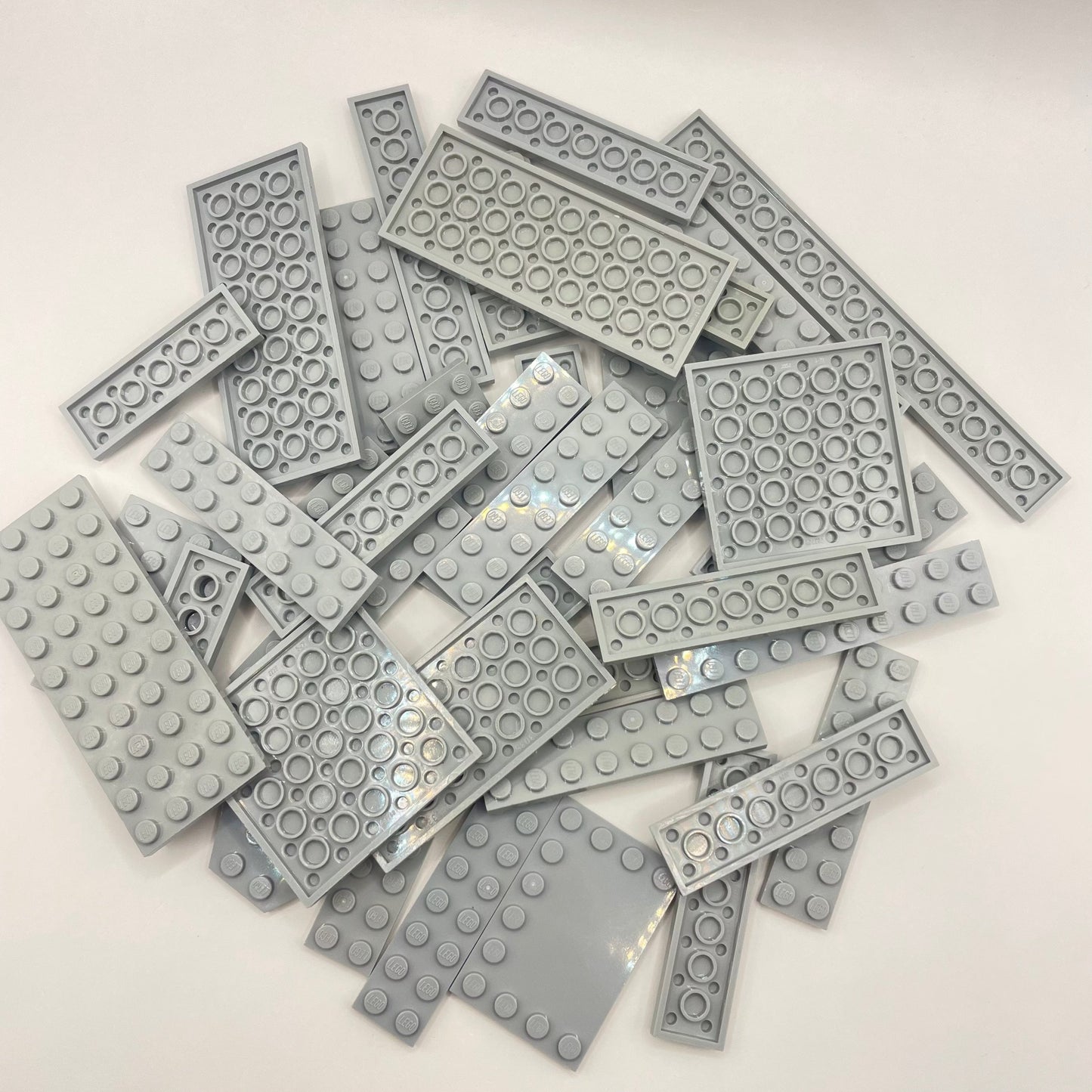 LEGO Light Bluish Grey, Medium Plates, Approx. 100g