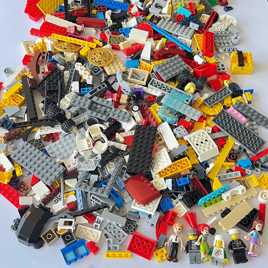 LEGO Fun Pack, Mixed Bag, Approx. 750g includes 6 Minifigures/Minidolls
