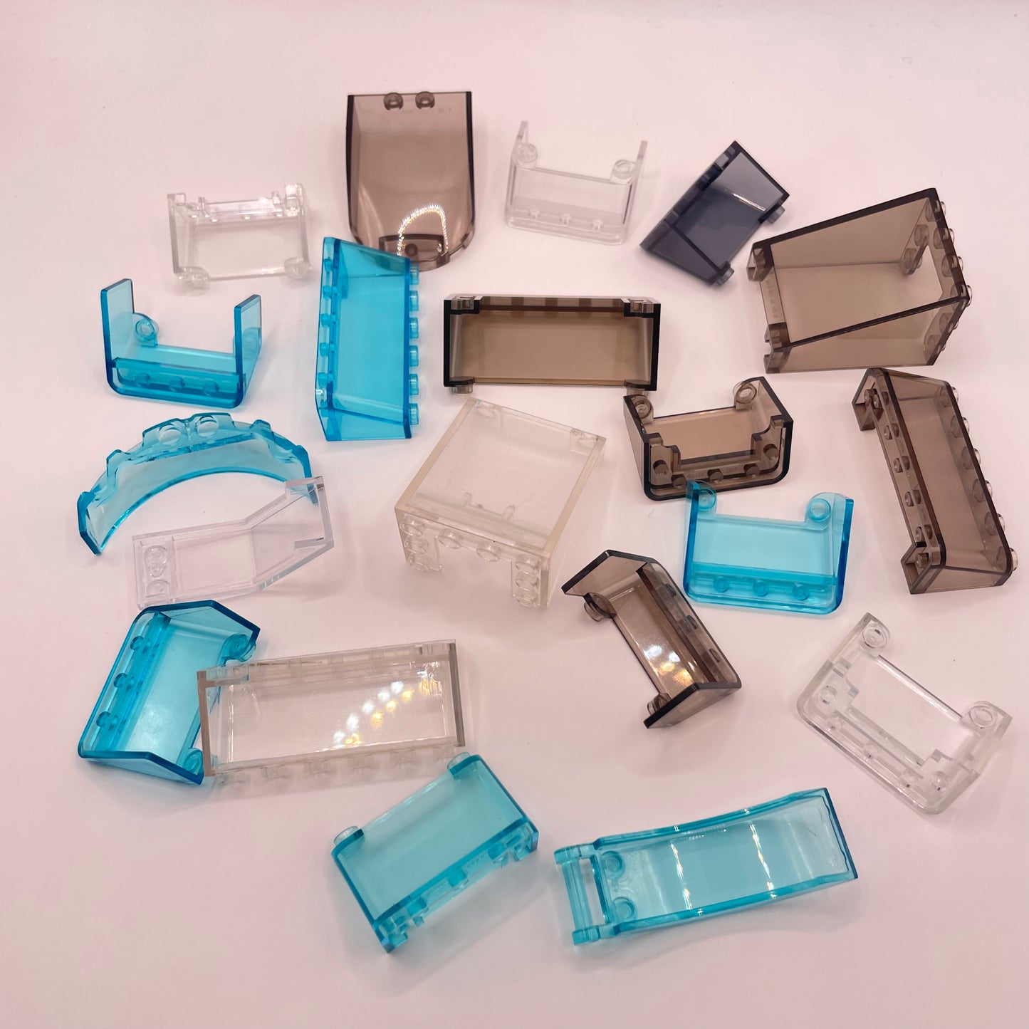 LEGO   Small Windscreens, Transparent Mixed Colours, 20 Pieces