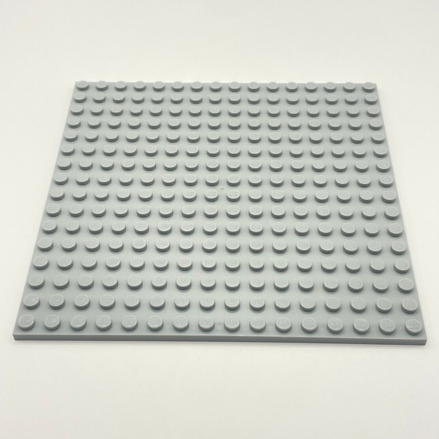LEGO Plate, Light Bluish Grey, 16x16, 91405 (1 Piece)