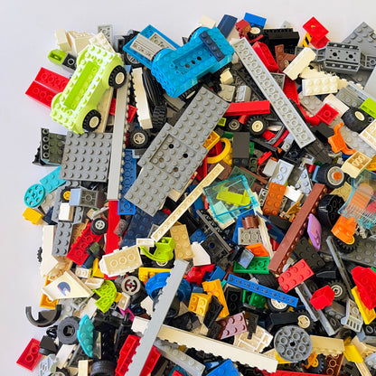 LEGO Deluxe Fun Pack, Mixed Bag, Approx. 1.5kg includes 6 Minifigures/Minidolls