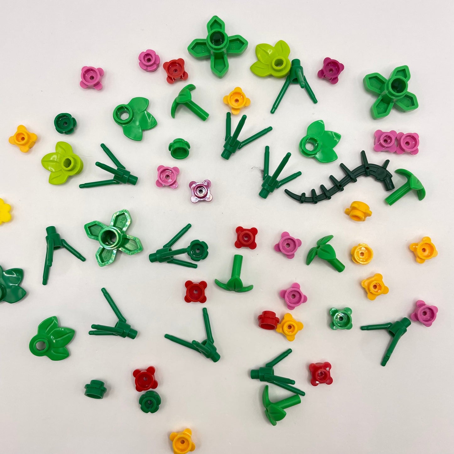 LEGO Small Plant Pack, Mixed Flowers, Stems, Leaves, 55 Pieces