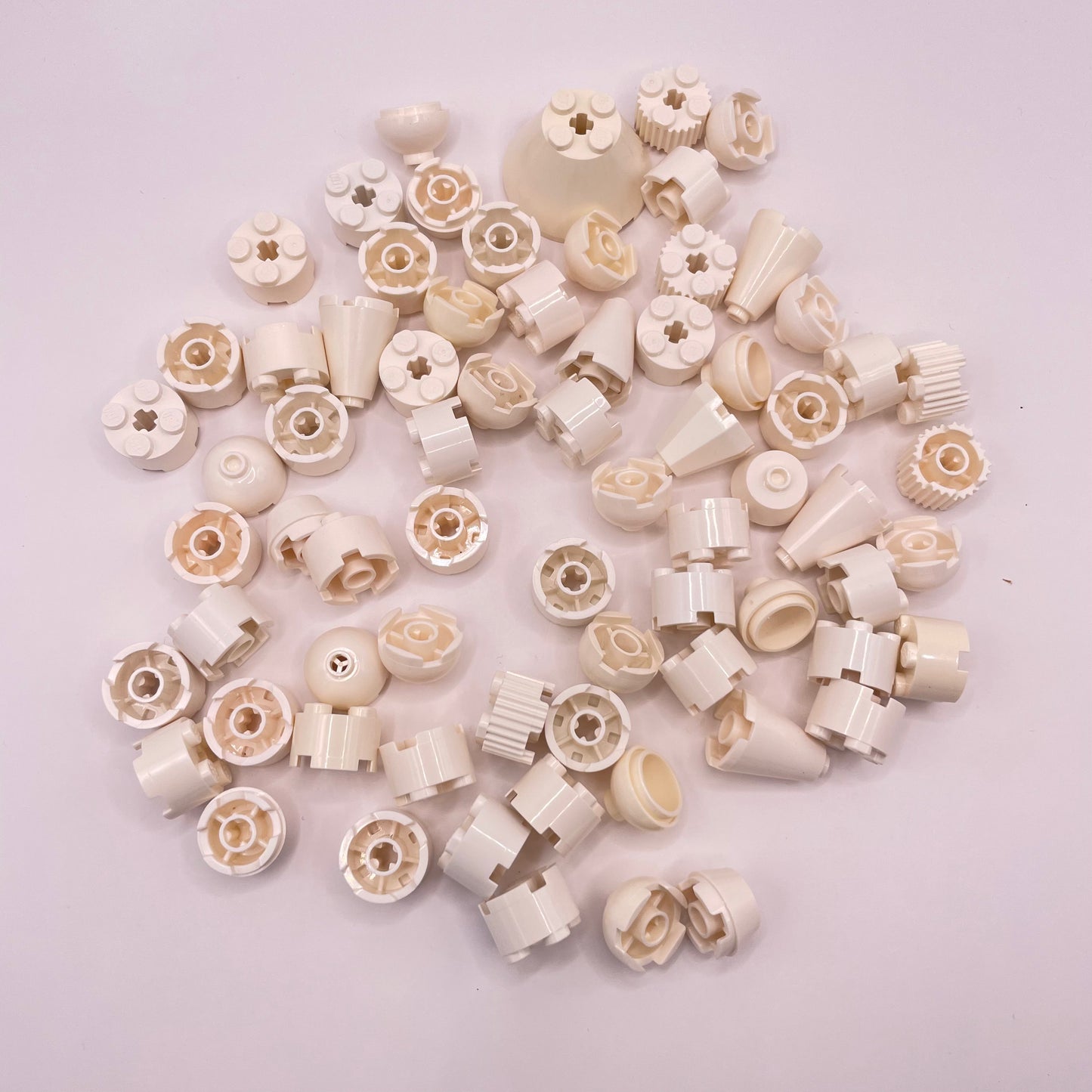 LEGO Round, 2x2 Mixed Pieces, White, Approx. 65g
