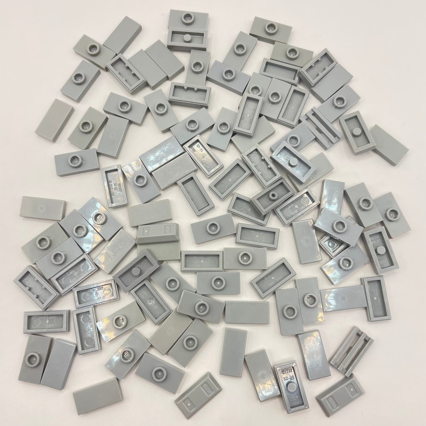 LEGO 1x2 Tiles / Jumpers, Light Bluish Grey, 100 Pieces #2