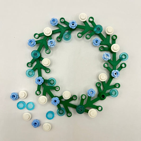 LEGO Mini Christmas Wreath Bundle, Blue and White, 46 Pieces
