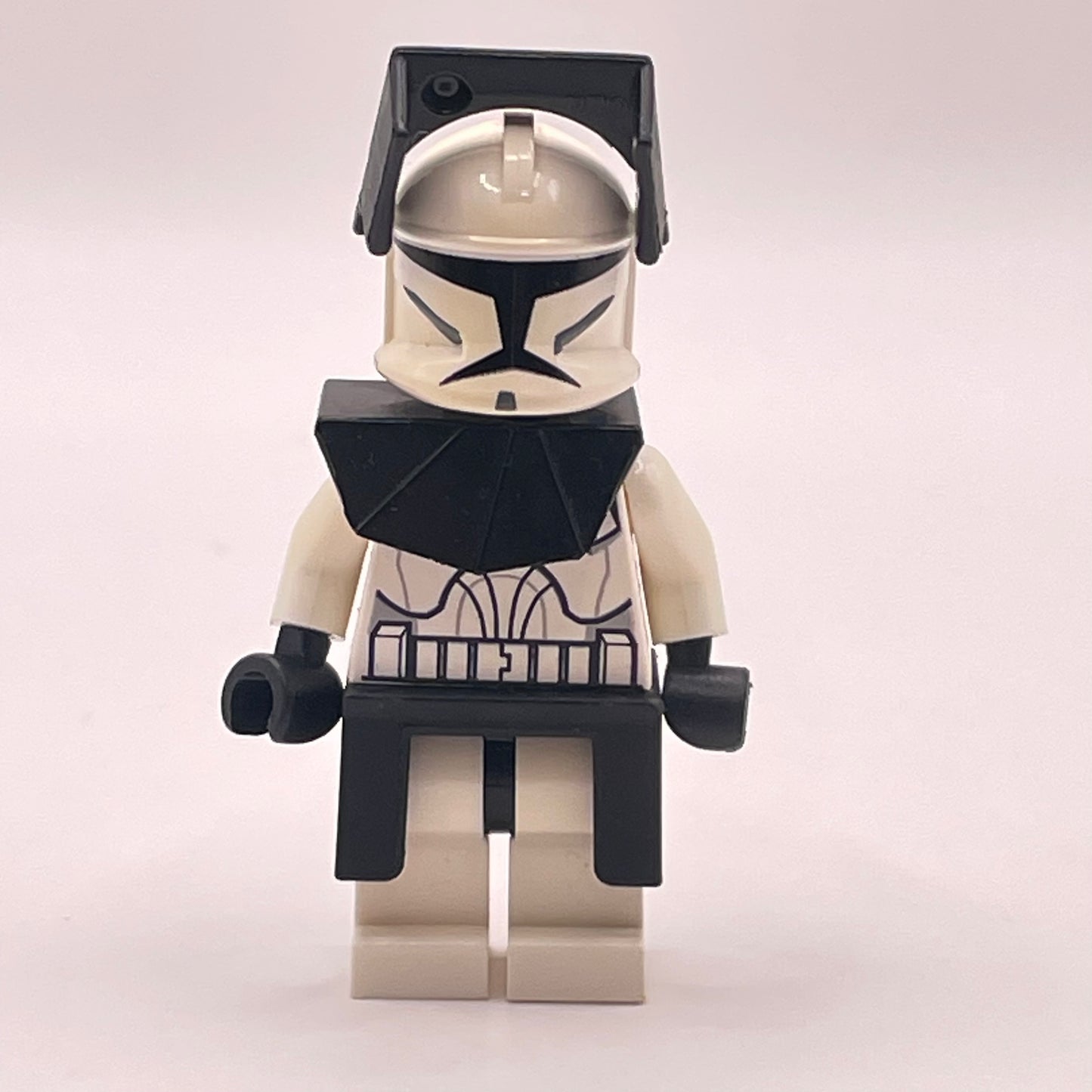 LEGO Clone Trooper (Phase 1) Pauldron and Kama, Star Wars, Minifigure (sw0223) - yellowed