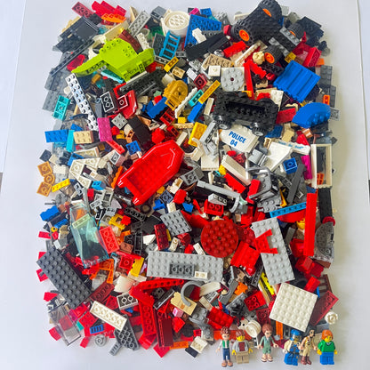 LEGO Deluxe Fun Pack, Mixed Bag, Approx. 1.5kg includes 6 Minifigures/Minidolls