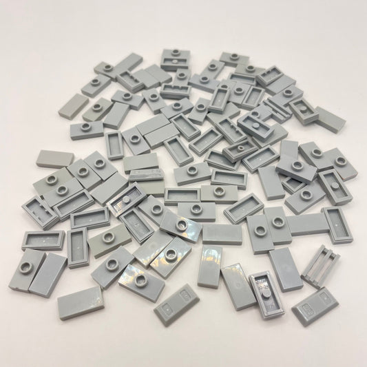 LEGO 1x2 Tiles / Jumpers, Light Bluish Grey, 100 Pieces #2