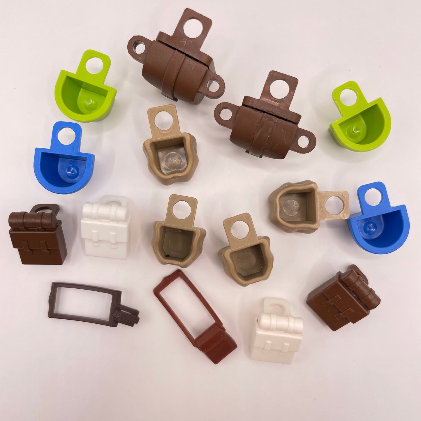 LEGO Bags/Backpacks, Minifigure Accessories, 16 Pieces