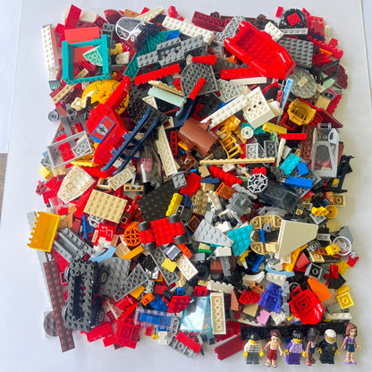 LEGO Deluxe Fun Pack, Mixed Bag, Approx. 1.5kg includes 6 Minifigures/Minidolls