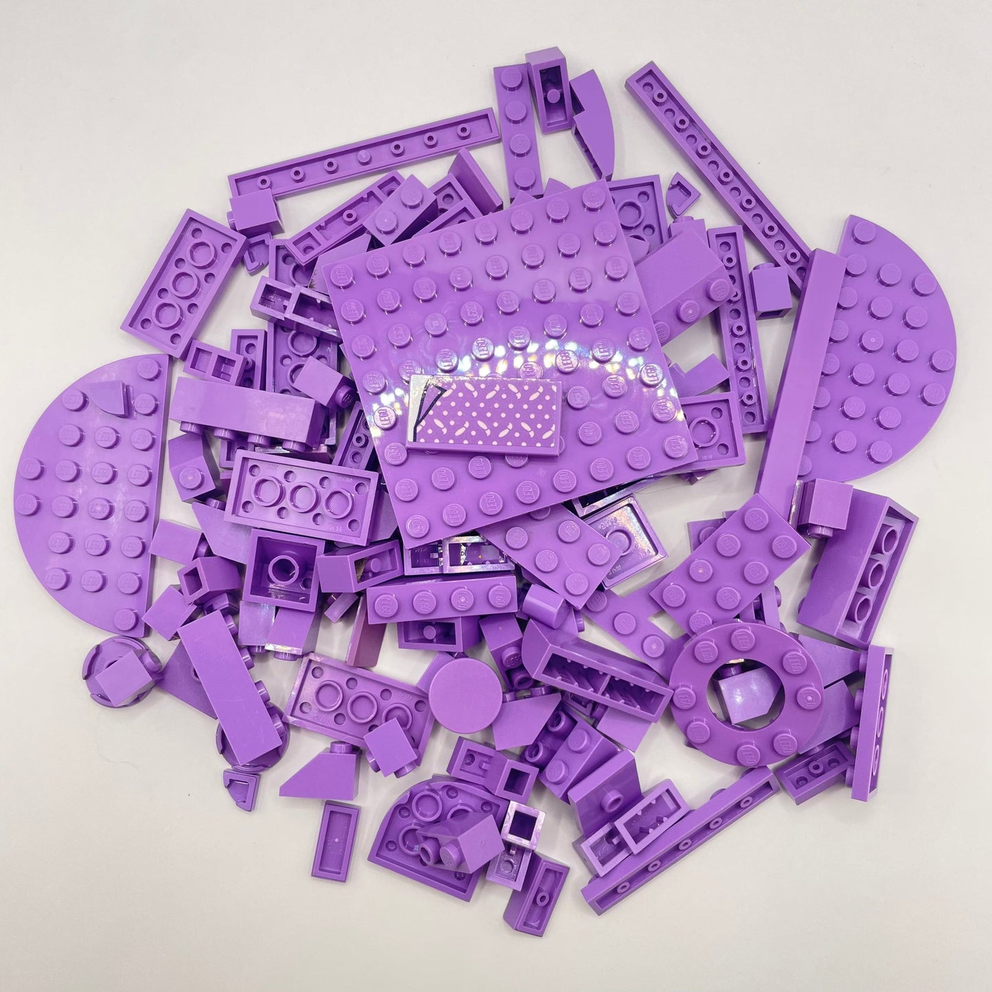 LEGO Medium Purple, Mixed Pieces, Approx. 100g