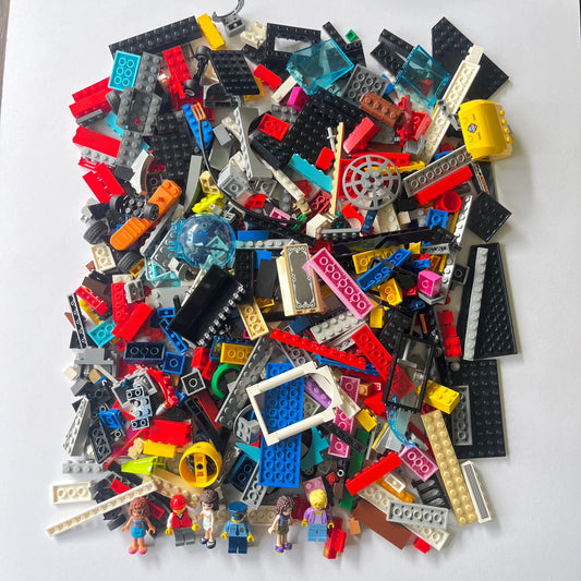 LEGO Fun Pack, Mixed Bag, Approx. 750g includes 6 Minifigures/Minidolls