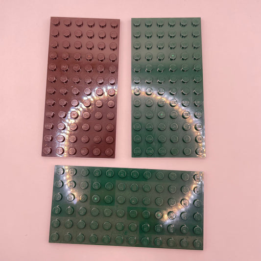 LEGO Medium Plates, Dark Brown and Dark Green, 3 Pieces
