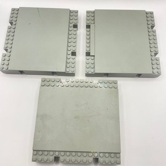 LEGO Old Grey, Raised Baseplate, 3 Pieces