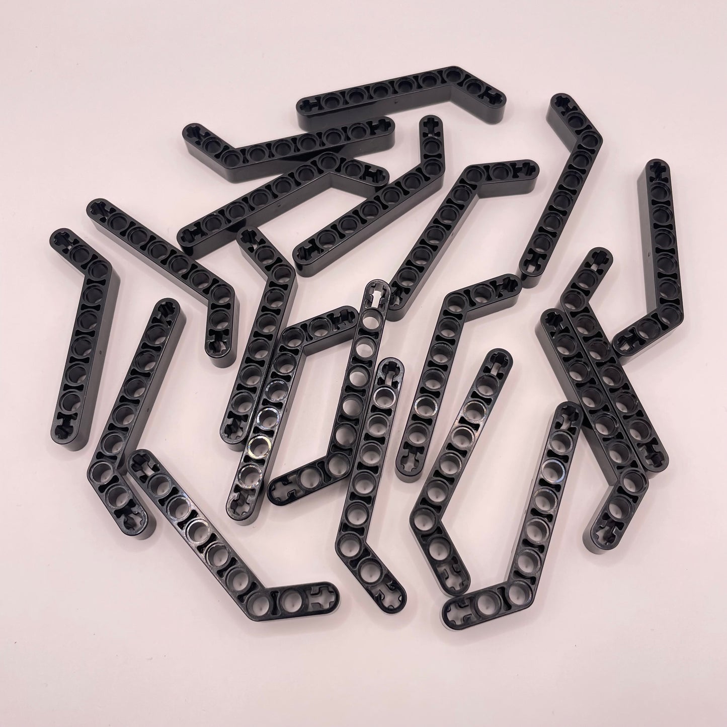 LEGO Black Technic Liftarm, Modified Bent Thick 1 x 9 (7 - 3) 20 Pieces (32271)